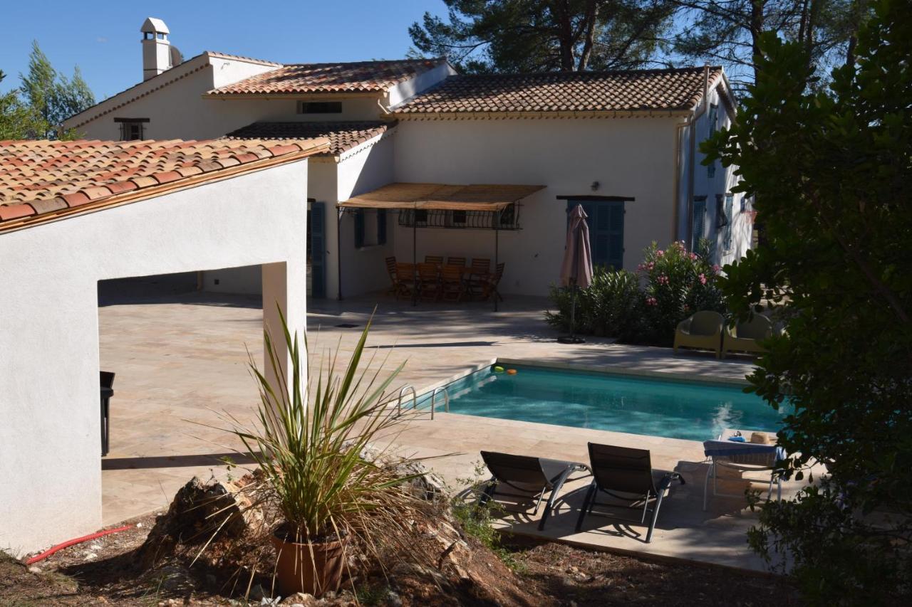 לורג La Bastide Blanche Magnifique Villa 5 Etoiles 5 Chambres Et Piscine Privee Sur 6500 M Var מראה חיצוני תמונה