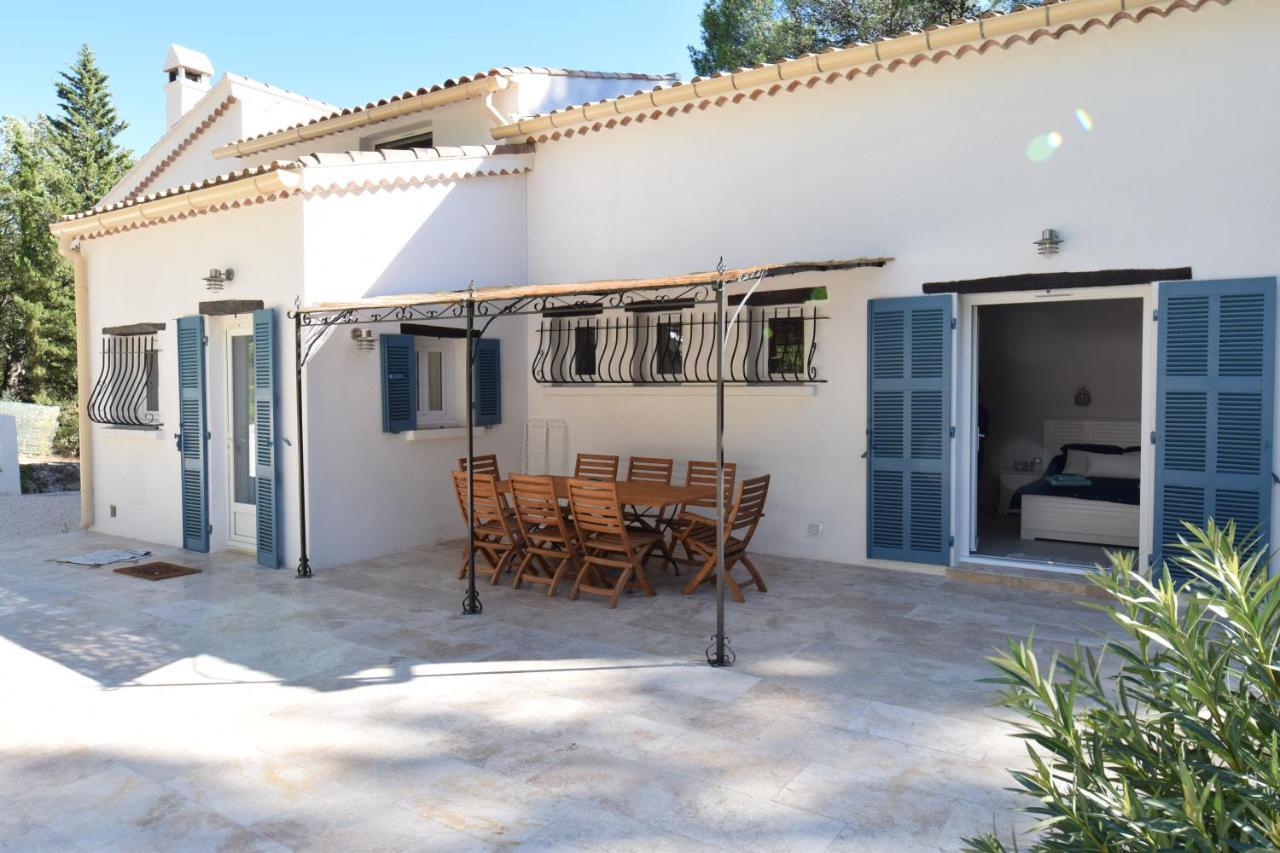 לורג La Bastide Blanche Magnifique Villa 5 Etoiles 5 Chambres Et Piscine Privee Sur 6500 M Var מראה חיצוני תמונה