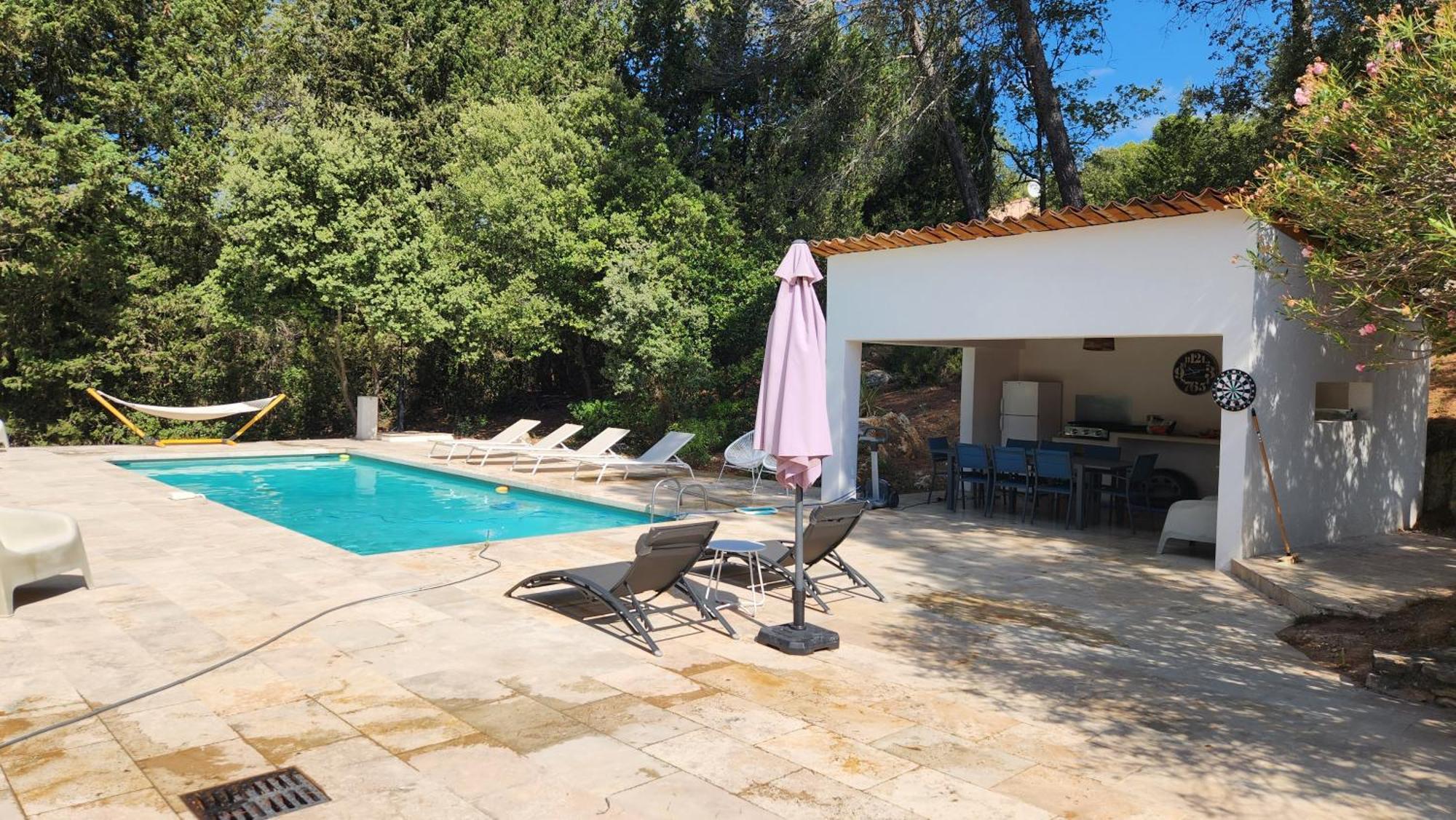 לורג La Bastide Blanche Magnifique Villa 5 Etoiles 5 Chambres Et Piscine Privee Sur 6500 M Var מראה חיצוני תמונה